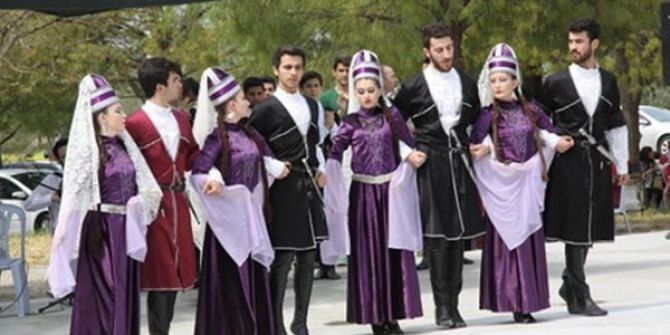 Saruhanlı’da Geleneksel Kafkas Şenliği