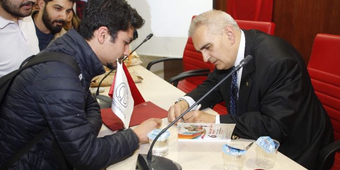 Eğitim Fakültesinde Çocuk İhmali Ve İstismarı Konuşuldu