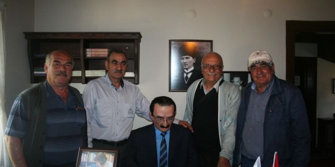 Yaşlılar Tayfun Talipoğlu Daktilo Müzesi’ni Gezdi