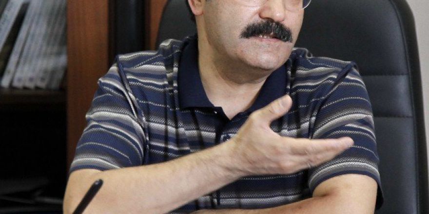 Yeni Rektör, Çiçek Parasının Demokrasi Kampanyasına Verilmesini İstedi