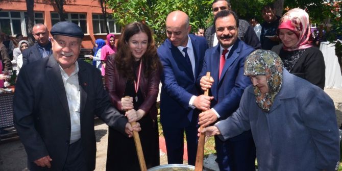 Huzurevinde Hıdırellez Şenliği