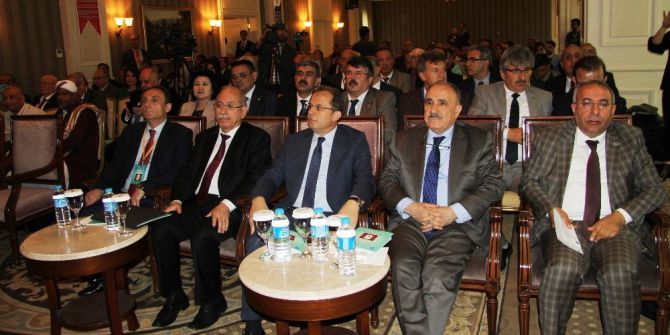 Van’da 21. Yüzyılda İslam Dünyasına Stratejik Bakış Uluslararası Kongresi