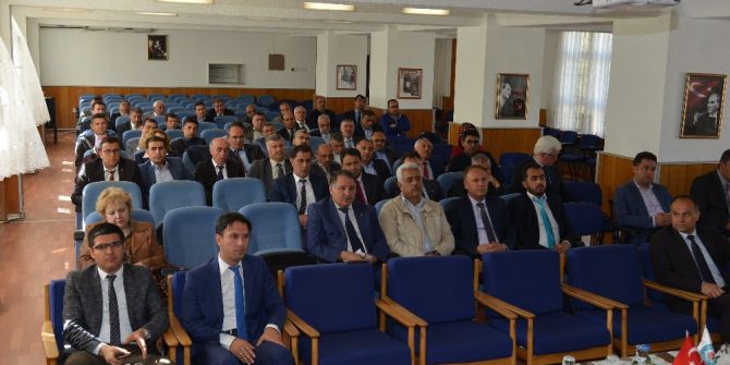 Vali Okul Müdürleri İle Bir Araya Geldi