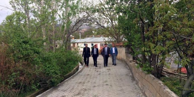 Erzincan Köyleri Kilit Parkeli Yollara Kavuşuyor