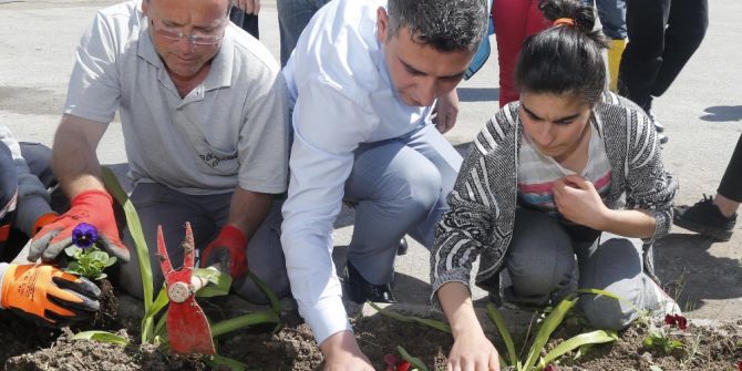 Gölbaşı’nda Özel Çocuklarla Çiçek Ve Ağaç Dikimi Etkinliği