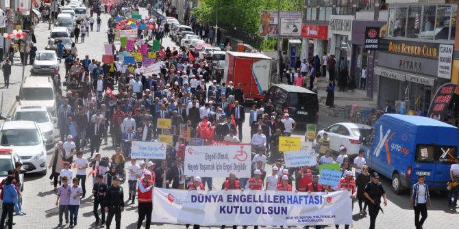 Muş’ta Engelliler Haftası Yürüyüşü