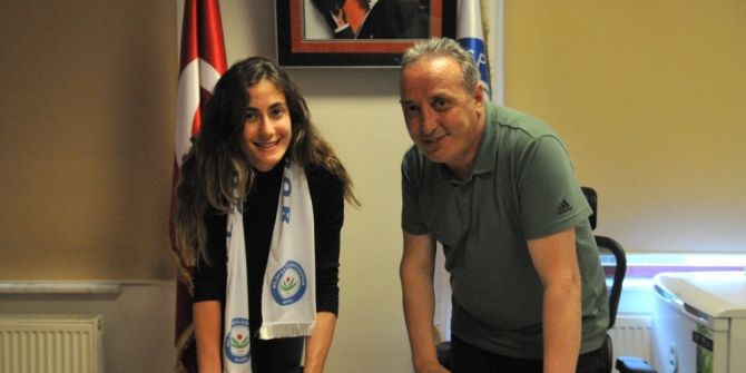 Nilüfer Transfer Hız Kesmiyor