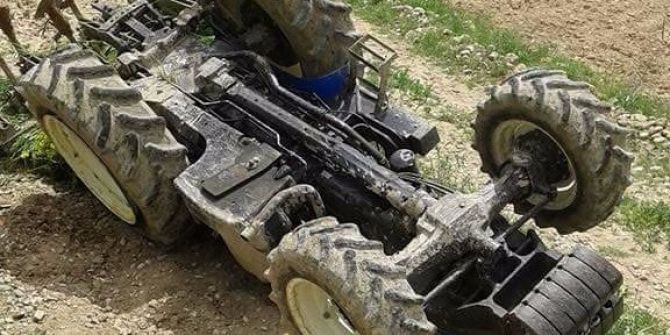 Traktör Devrildi: 2 Yaralı