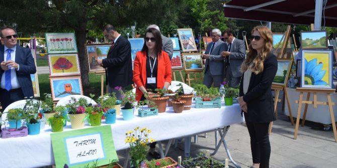 Özel Öğrencilerden Kermes