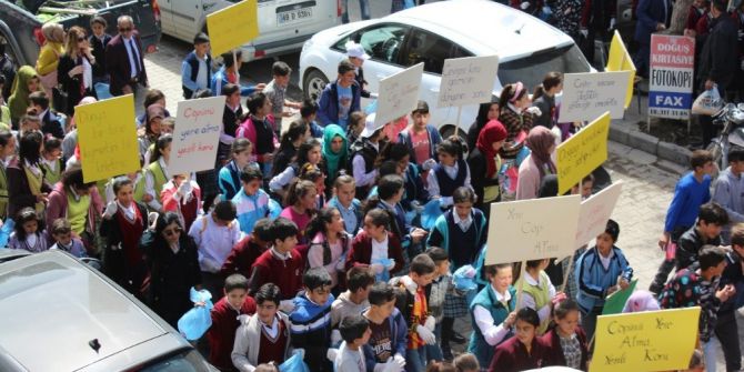 Bulanıklı Öğrencilerden Çevre Yürüyüşü