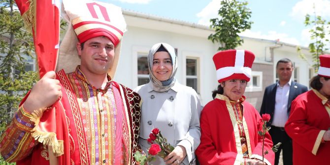 Bakan Kaya’dan Engellilere Ziyaret