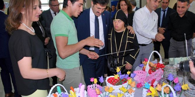 Salihli’de Özel Öğrencilerden Özel Sergi