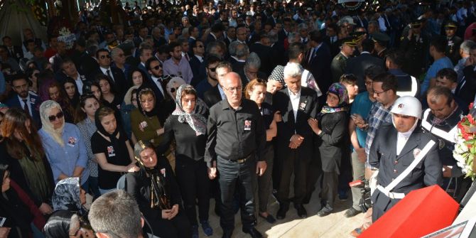 Şehit Cumhuriyet Başsavcısı Mustafa Alper, Söke’de Toprağa Verildi