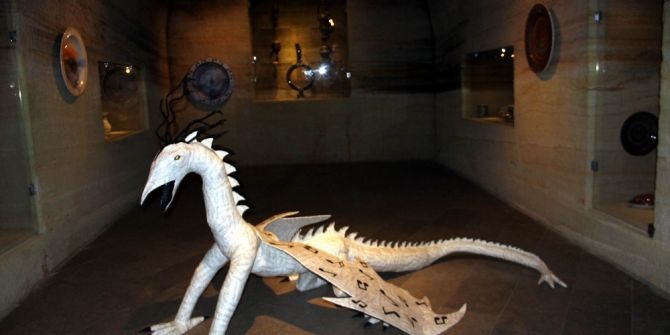 Atık Maddeler Sanat Eserine Dönüştü