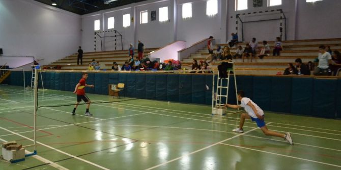 Okullararası Badminton Yıldızlar Kız Ve Erkek Grup Müsabakaları
