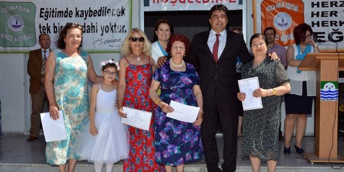 Kursiyerler El Emeği Ürünlerini Foça’da Sergiledi