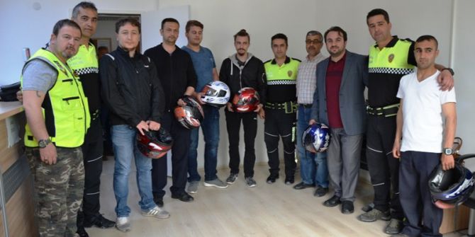 Motosiklet Sürücülerine Kast Dağıtıldı