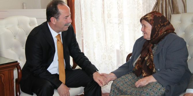 Edirne Belediye Başkanı Gürkan: "Dünyadaki En Masum Duygu, Anne Sevgisi"