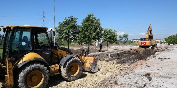 Başiskele’de Kültür Sokak Betonla Kaplanacak