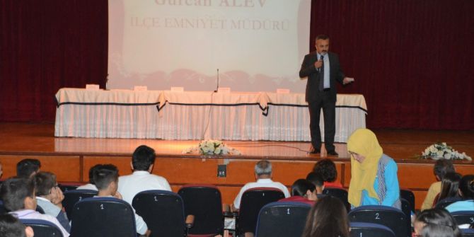 ’Mesleğimi Seçiyorum’ Panelinin Son Oturumu Yapıldı