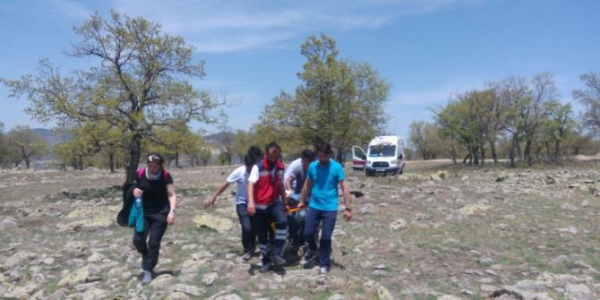 Hava Ambulansı Uçurumdan Düşen Genç Kız İçin Havalandı