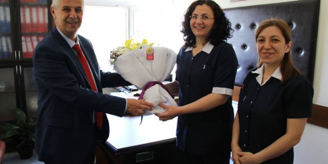 Söke Belediye Başkanı Süleyman Toyran Hemşireleri Unutmadı