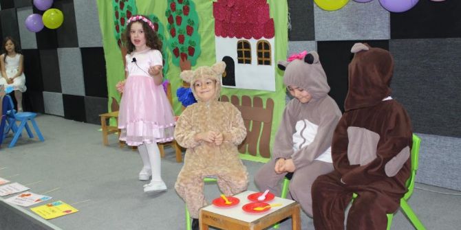 Anneler Okuyor Çocuklar Anlatıyor Masal Anlatma Yarışması Yapıldı