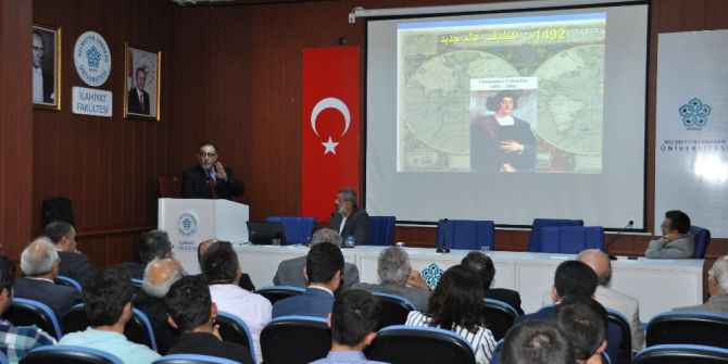 Neü’de "İslam Dünyasının Gelişmesinde İslam Dünyası Bilimler Akademisinin Rolü" Konuşuldu