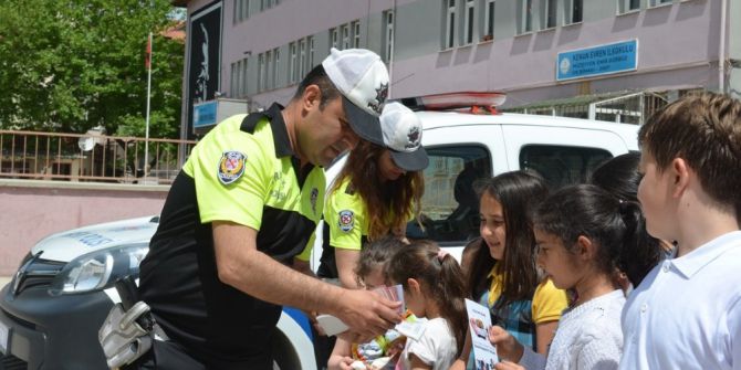 Kula’da Öğrencilere Uygulamalı Trafik Dersi