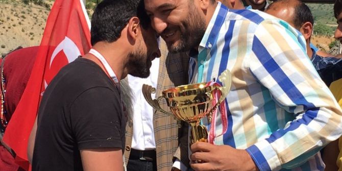 Tacettin Yertüm, Yarış Ağası Oldu