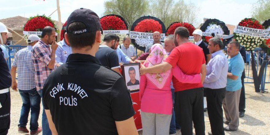 Kırşehirli Şehit Polis, ‘Tekbirlerle’ Son Yolculuğuna Uğurlandı