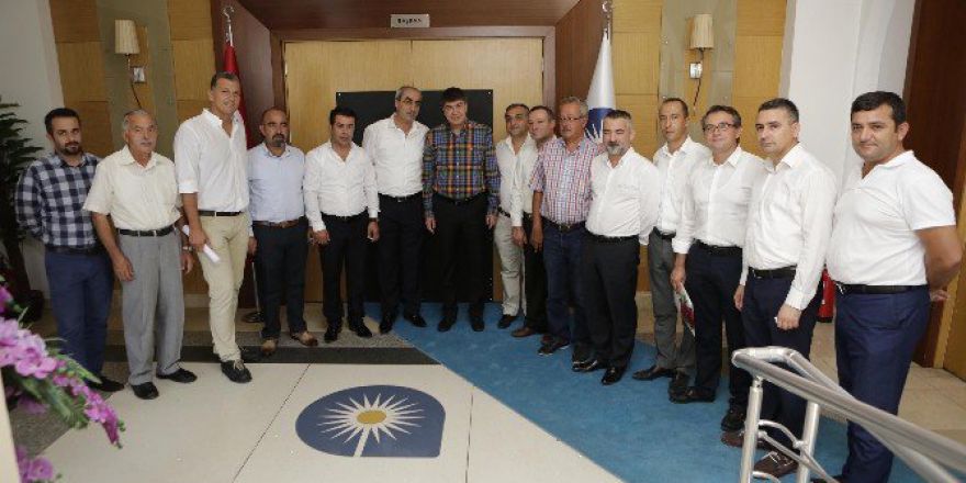 Atatürk Parkı Esnafından Türel’e Teşekkür Ziyareti