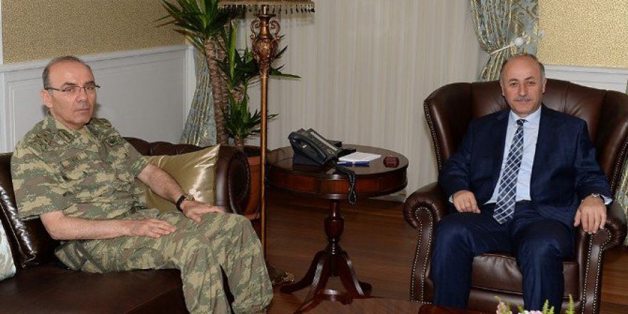 Korgeneral Öngay’dan Vali Azizoğlu’na Veda Ziyareti