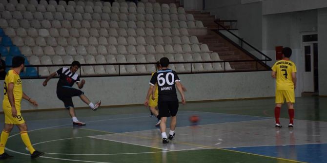 Reşadiye’de 15 Temmuz Şehitleri Anma Futsal Turnuvası Düzenlendi