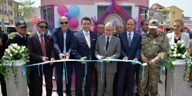 Bebek Emzirme Ve Bakım Kabinleri Düzenlenen Törenle Açıldı