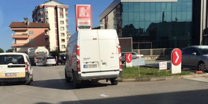 Samsun’da Minibüsün Çarptığı Öğretmen Ağır Yaralandı
