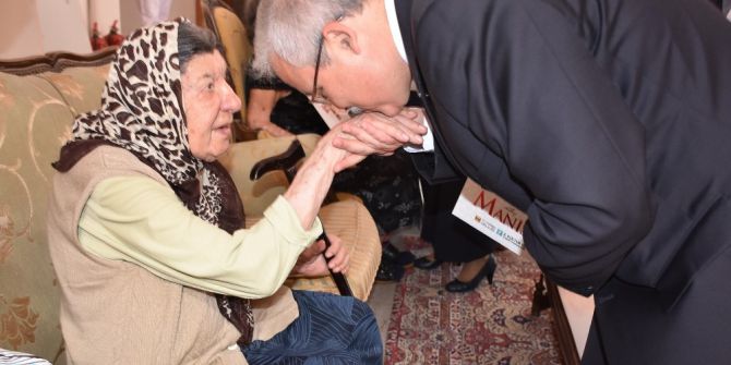 Vali Güvençer Anneler Gününü Kutladı Soma’yı Andı