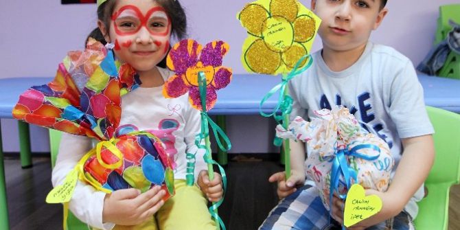 Miniklerden Annelere En Güzel Sürpriz