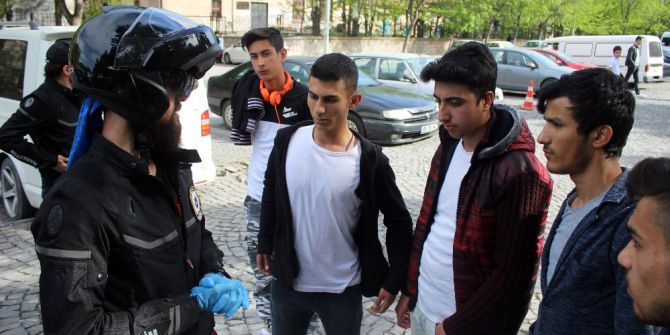 Önce Aradılar, Sonra Uyardılar