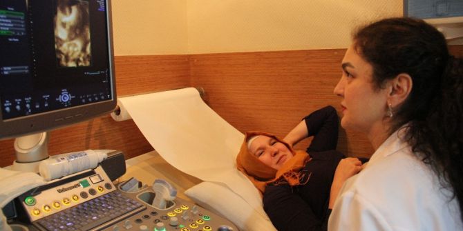 Türkiye’de İlk Kez Görme Engelli Kadın Doğmamış Bebeğine Dokundu