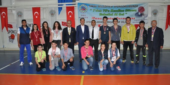 Simav’da Masa Tenisi Turnuvası