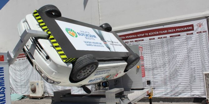 Emniyet Kemerin Önemi Simülasyon Aracıyla Öğrencilere Uygulamalı Olarak Anlatıldı