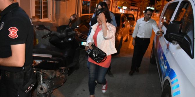 Baktığı Çocuğa İşkence Eden Ukraynalı Kadın Marmaris’te Yakalandı