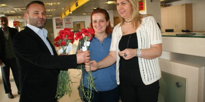 Devrekli Sağlıkçılar Anneleri Unutmadı