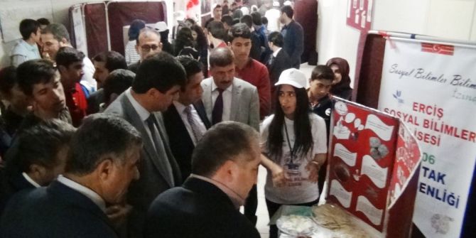 Erciş Sosyal Bilimler Lisesinden Bilim Şenliği