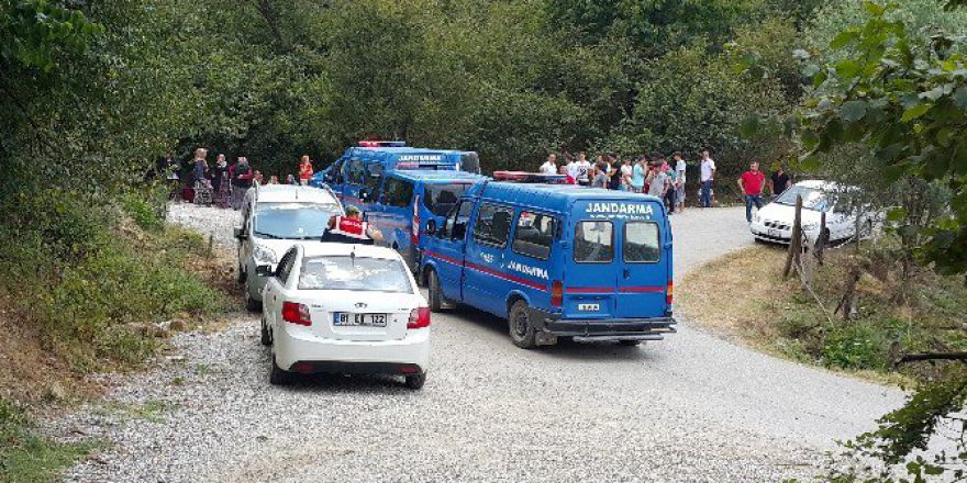 Fındık Paylaşımı Yüzünden Annesi Ve Kız Kardeşine Kurşun Yağdırdı: 2 Ölü, 3 Yaralı