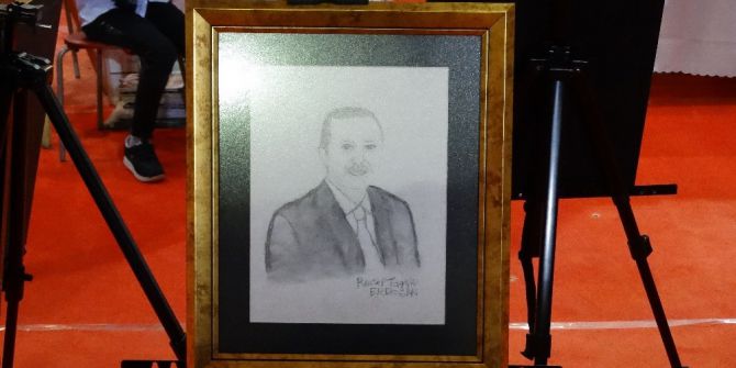 Cumhurbaşkanını Çizen Engelli Gülşah, Sergi Açtı