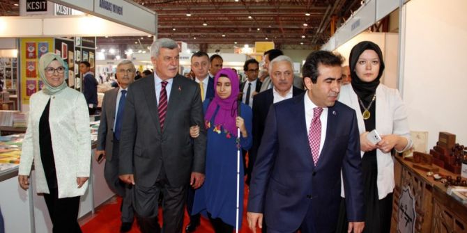 9. Kocaeli Kitap Fuarı Kapılarını Açtı
