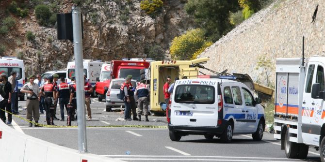 Kaza Geçiren Grubun Anneler Günü Programına Gittikleri Öğrenildi