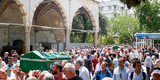 Çevreci Çiftin Cenaze Töreninde Kızlarından "Çevre Mücadeleleri Onları Hedef Haline Getirdi" İddiası